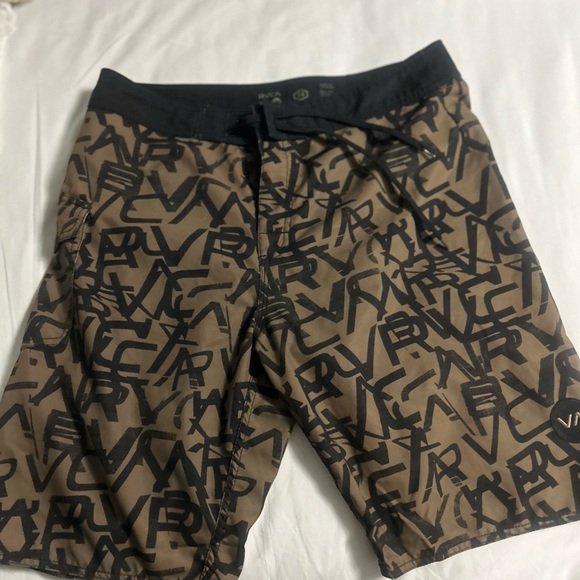 RVCA Board Shorts - Picture 1 of 3